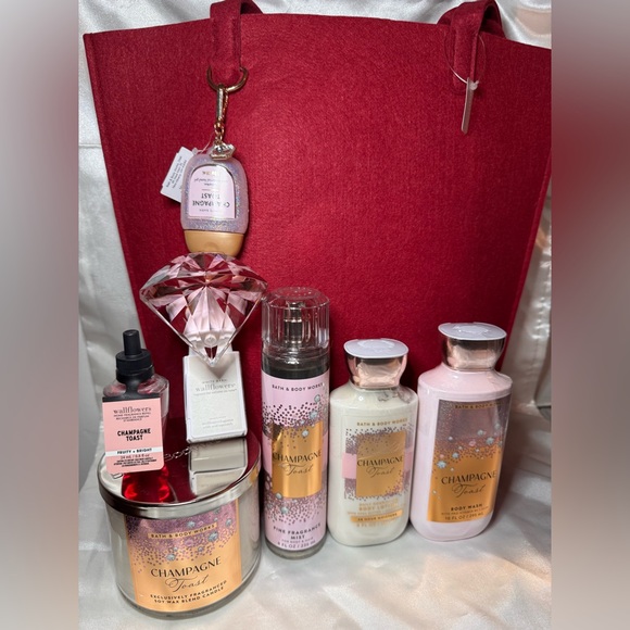 Bath & Body Works Other - NWT B&BW Champagne Toast 9 piece , full size bundle